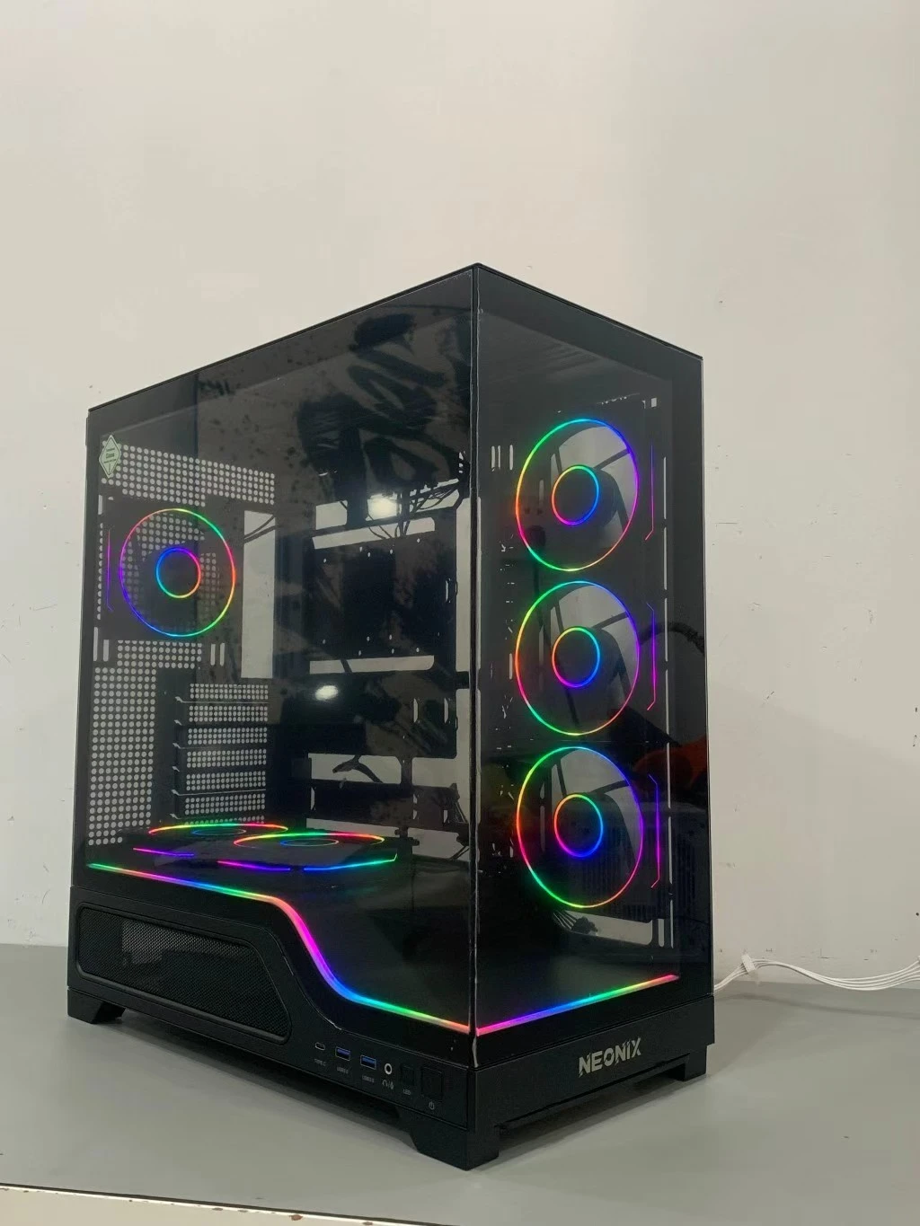 Boitier NEONIX – CRYSTAL NOIR 4 FAN ARGB HUB ARGB A – Image 2